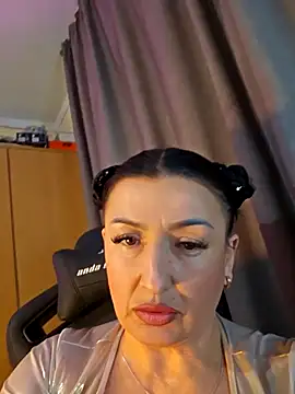 Hotangel75 online show from February 2026 05:53:01 PM