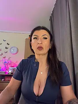 Snapshot of Hotangel75 chatting on June 2026 05:07:01 AM Hotangel75 online show from June 2026 05:07:01 AM