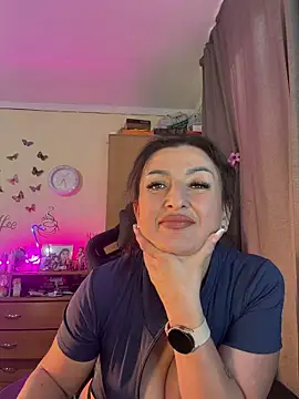 Hotangel75 online show from May 2026 04:31:02 PM