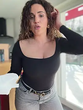 Clara-xoxo online show from March 2026 09:02:02 AM