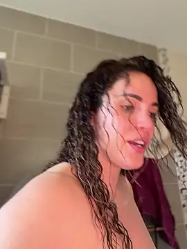 Clara-xoxo online show from March 2026 10:54:02 AM