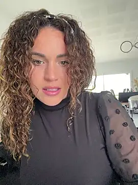 Clara-xoxo online show from April 2026 08:54:02 AM