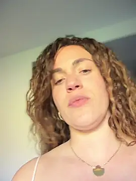 Clara-xoxo online show from March 2026 01:55:02 PM