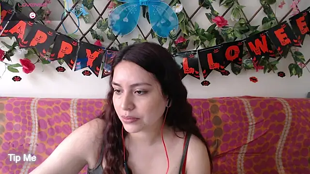 Jack Emily1 online show from November 2025 05:06:01 PM