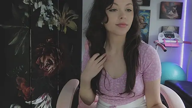 makiyahbelle online show from December 2025 06:17:02 AM