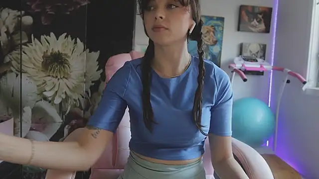 makiyahbelle online show from April 2026 05:24:01 AM