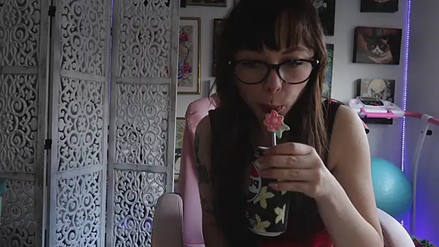 makiyahbelle online show from June 2026 04:35:02 AM