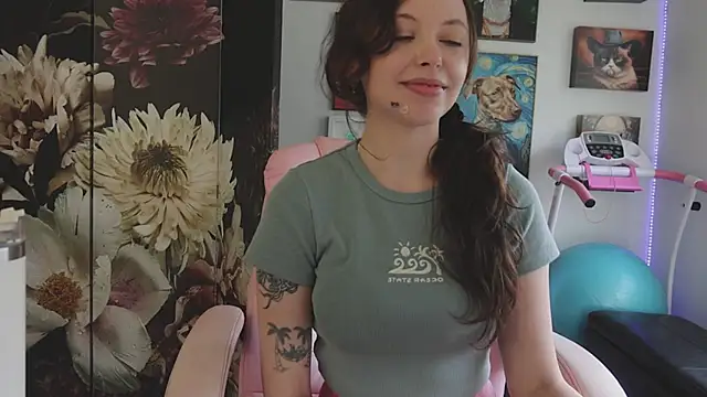 makiyahbelle online show from November 2025 06:17:02 AM