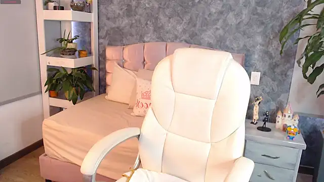 Snapshot of niko_robin chatting on October 2025 06:16:01 PM niko robin online show from October 2025 06:16:01 PM