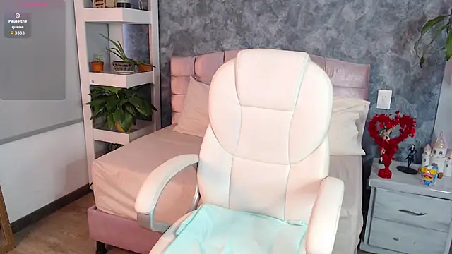 niko robin online show from February 2026 05:46:02 PM