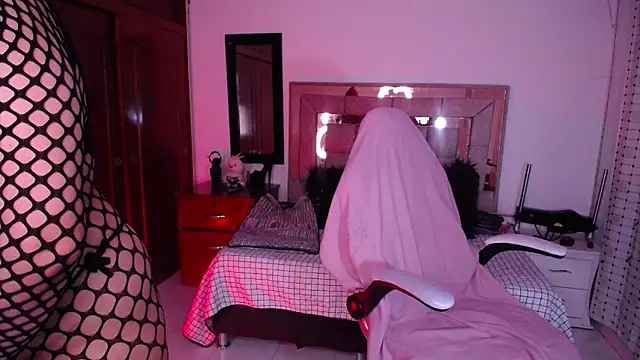 salomecastro  online show from October 2025 02:52:02 AM