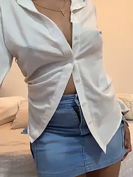 angelwavy online show from February 2026 01:04:02 AM