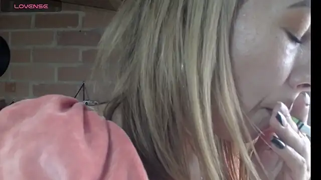 cristin doll  online show from April 2026 07:28:02 PM