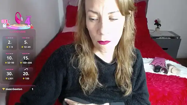 Snapshot of cristin_doll_ chatting on October 2025 02:14:02 PM cristin doll online show from October 2025 02:14:02 PM