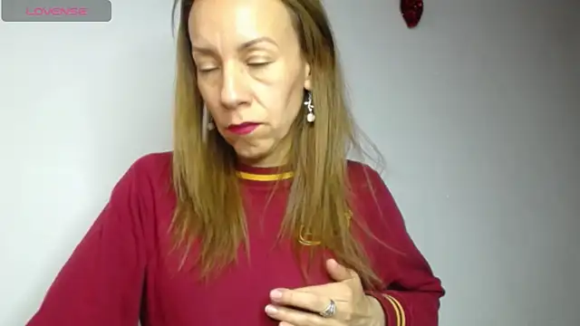 Snapshot of cristin_doll_ chatting on October 2025 05:17:01 PM cristin doll online show from October 2025 05:17:01 PM