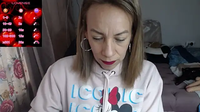 cristin doll  online show from February 2026 07:27:01 PM