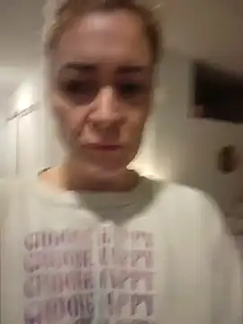 HollyTattoo online show from January 2025 09:29:01 AM