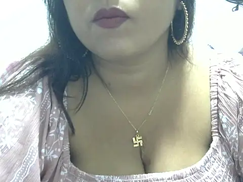 ROSEE MERRYYYY online show from April 2026 06:12:02 PM