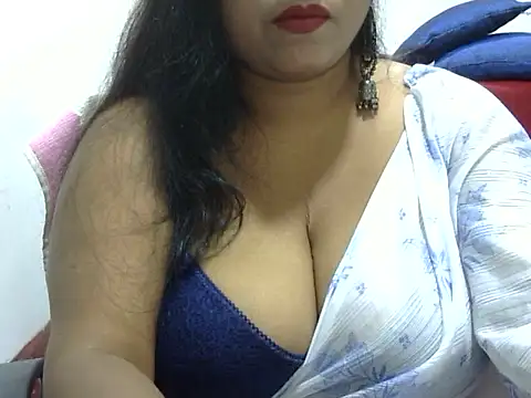 Snapshot of ROSEE_MERRYYYY chatting on September 2025 05:53:02 PM ROSEE MERRYYYY online show from September 2025 05:53:02 PM
