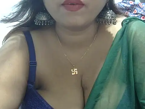 ROSEE MERRYYYY online show from March 2026 05:17:02 PM