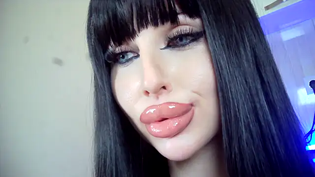 Lady Joli online show from February 2026 07:15:02 PM