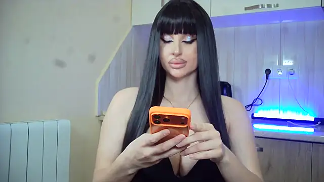 Lady Joli online show from July 2026 04:37:01 PM