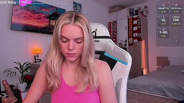 CharliSweet online show from September 2025 12:16:01 PM