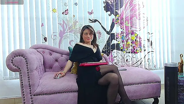 MarcelaFlores online show from May 2026 04:04:02 PM