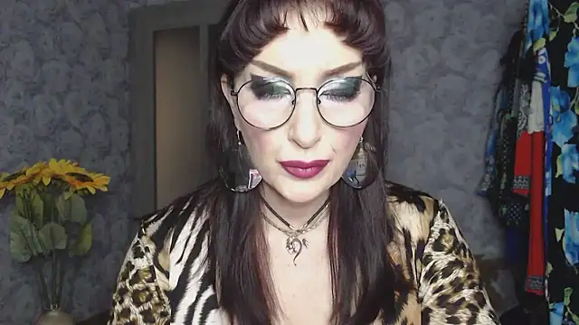 Aziza1 online show from April 2026 01:13:02 PM