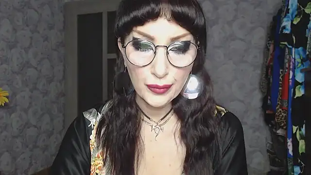 Aziza1 online show from December 2025 12:00:01 PM