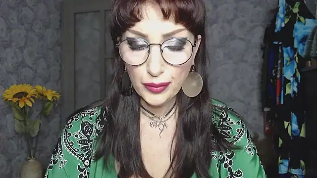 Snapshot of Aziza1 chatting on June 2026 02:26:02 PM Aziza1 online show from June 2026 02:26:02 PM