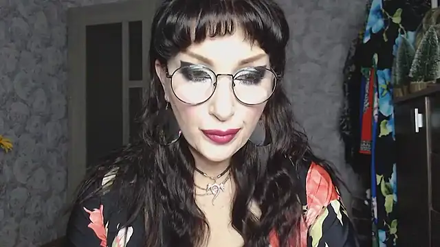 Aziza1 online show from November 2025 01:11:01 PM