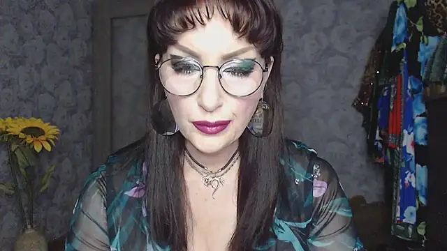Snapshot of Aziza1 chatting on July 2026 02:09:02 PM Aziza1 online show from July 2026 02:09:02 PM