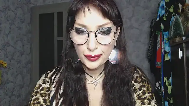 Aziza1 online show from November 2025 08:42:02 PM