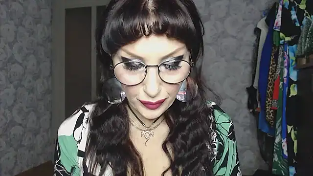 Aziza1 online show from December 2025 11:45:01 AM