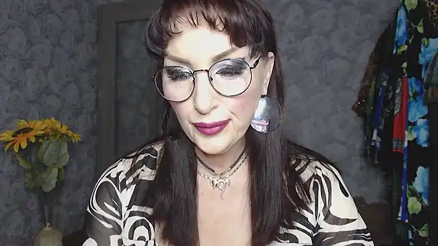 Snapshot of Aziza1 chatting on July 2026 02:29:01 PM Aziza1 online show from July 2026 02:29:01 PM