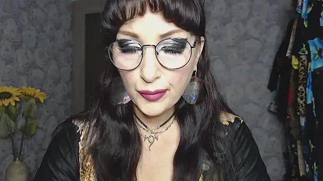 Aziza1 online show from September 2025 03:33:01 PM