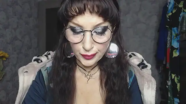 Aziza1 online show from October 2025 03:00:02 PM