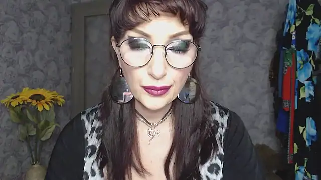 Aziza1 online show from May 2026 02:26:01 PM
