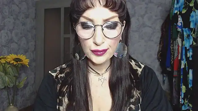 Aziza1 online show from March 2026 01:33:01 PM