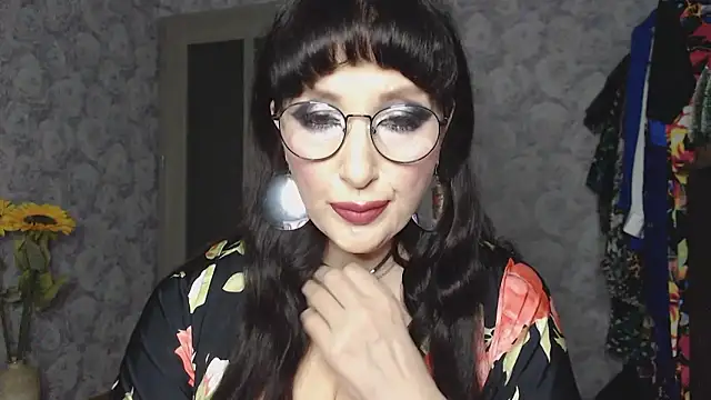 Aziza1 online show from March 2025 05:56:02 PM