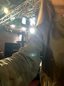 Etwas neugierig online show from October 2025 03:13:02 PM