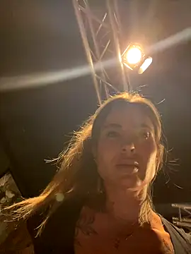 Etwas neugierig online show from September 2025 03:07:01 PM