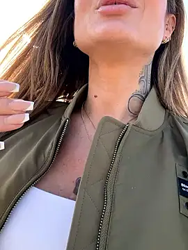 Etwas neugierig online show from March 2025 01:51:01 PM