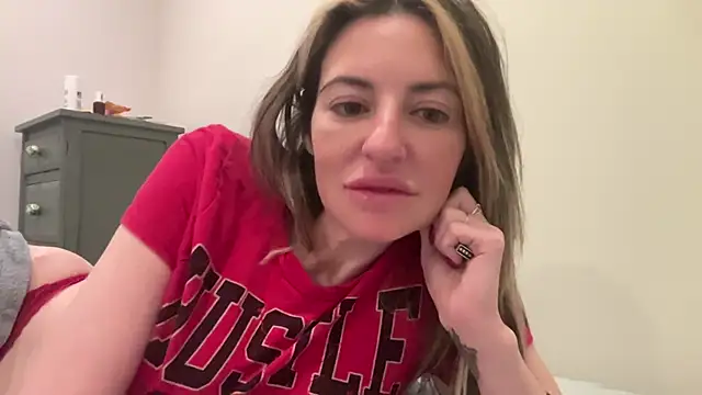 Snapshot of AmandaStarryNight chatting on December 2024 12:57:02 AM AmandaStarryNight online show from December 2024 12:57:02 AM