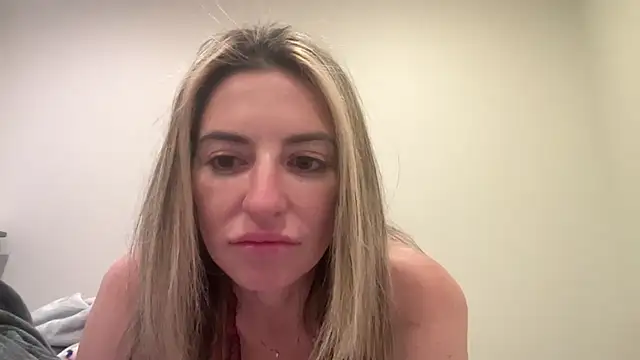 Snapshot of AmandaStarryNight chatting on February 2025 01:10:01 AM AmandaStarryNight online show from February 2025 01:10:01 AM