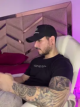 nicolasx1000 online show from March 2025 09:54:02 PM