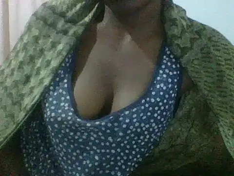 Snapshot of Hamie_sexy chatting on September 2025 08:37:01 PM Hamie sexy online show from September 2025 08:37:01 PM