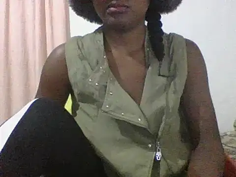 Snapshot of Hamie_sexy chatting on October 2025 08:53:02 PM Hamie sexy online show from October 2025 08:53:02 PM