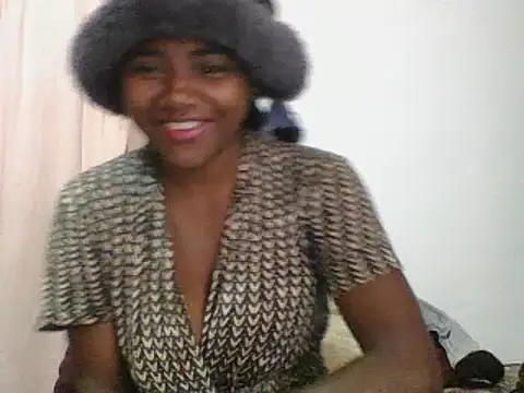 Snapshot of Hamie_sexy chatting on September 2025 04:59:01 AM Hamie sexy online show from September 2025 04:59:01 AM